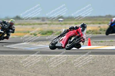 media/Apr-18-2025-TrackDaz (Fri) [[45f5874c44]]/B Group/Session 2 (Turn 7)/